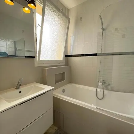Appartement à 300m Clim Wifi Proche Gare Cagnes-sur-Mer